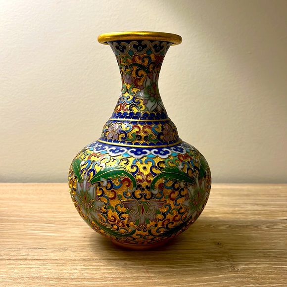 Vintage Chinese Champleve Cloisonné Gilt Asian Lotus Vase - Picture 3 of 5